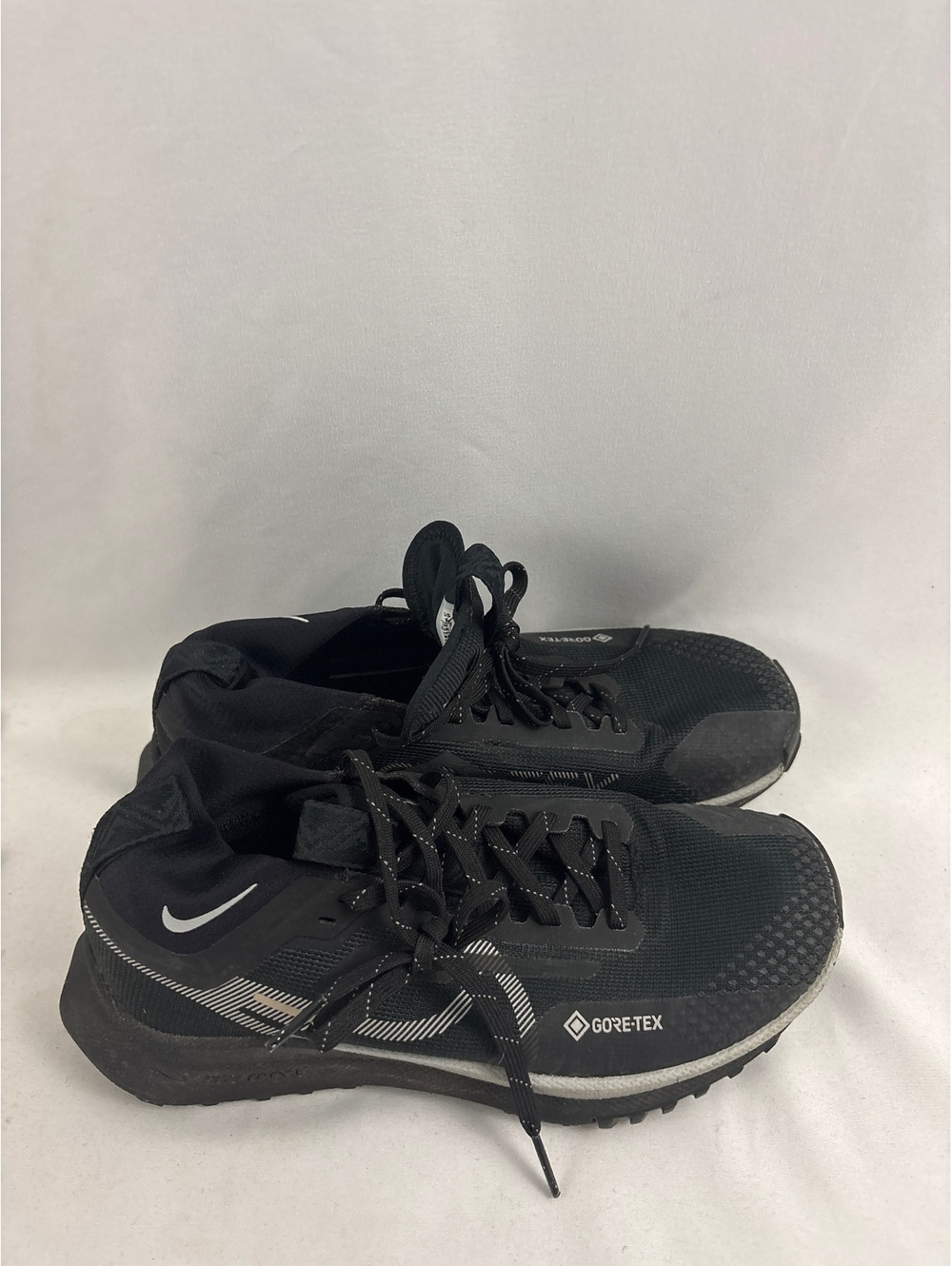 Nike React Pegasus Trail GTX 4 Women’s Gore-Tex Black Wolf Grey Size 6